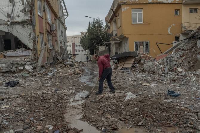 Dünyadaki Sismik Hareketlilik, Orta Doğu'da Deprem Endişesini Yeniden Alevlendirdi