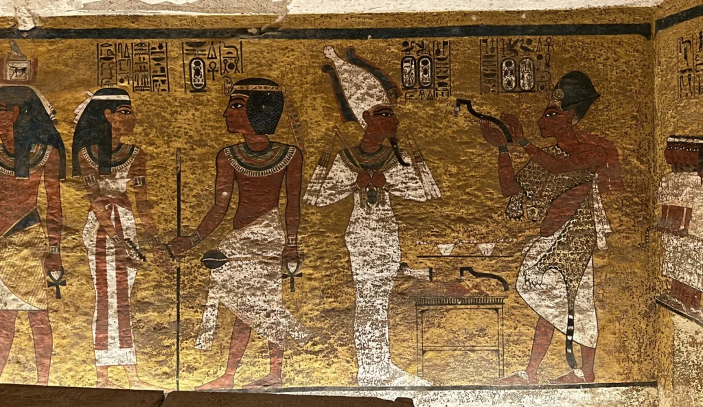 Nefertiti’nin Gizemli Mezarı İçin Yeni Umut: Tutankhamun'un Mezarında Gizli Odalar Tespit Edildi