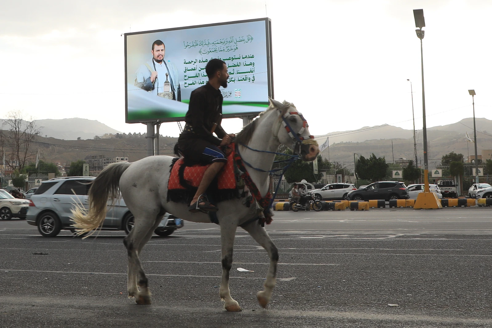 Yemen'de Çatışmalar Yeni Cephelere Sıçradı: Sana'yı Geri Alma Savaşı Başladı mı?