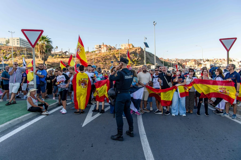 Fas Kralı'ndan Ceuta Göçmen Akını Sonrası İspanya'ya "Ortaklık" Mesajı: "Şantaja Boyun Eğmeyiz"