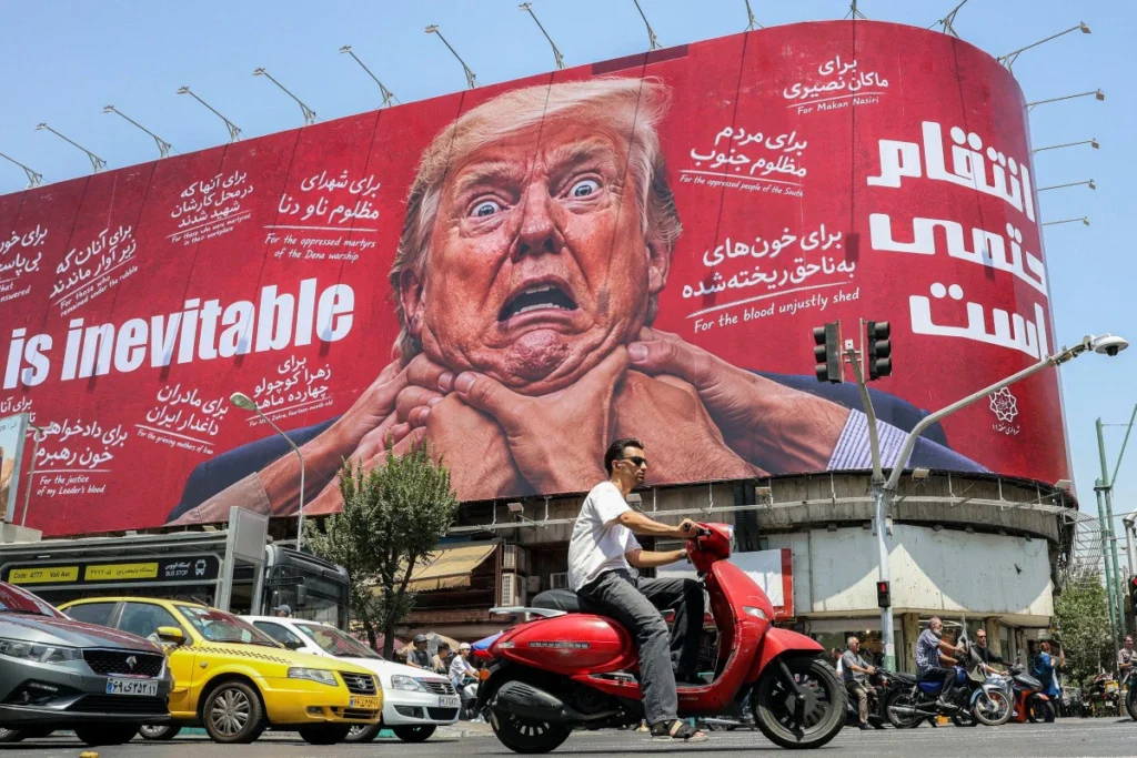 Tahran Sokaklarında Medya Savaşı: Dev Panolarda Trump ve ABD Hedefte